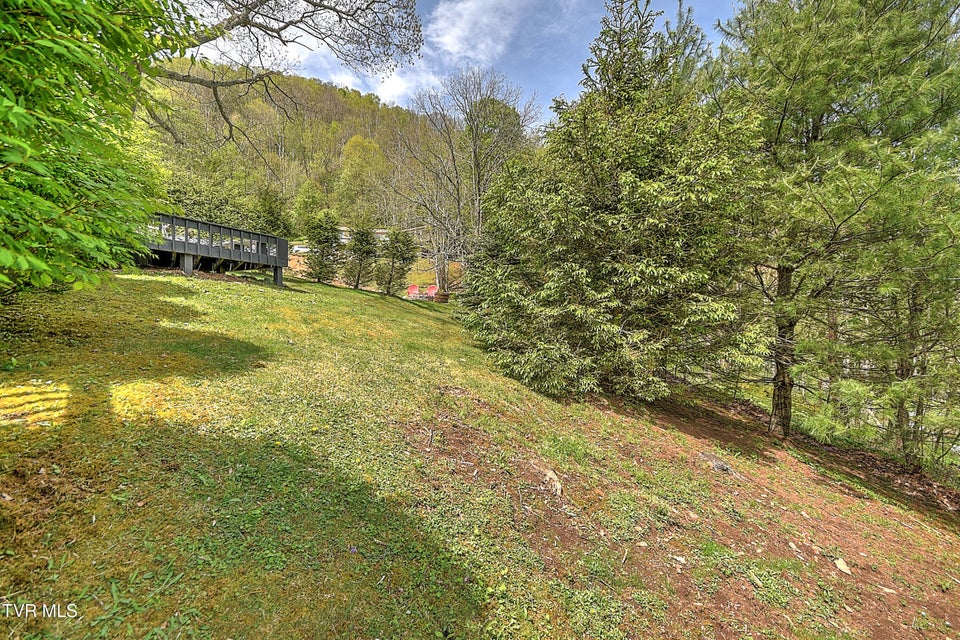 Photo #70: 190 Roanwood Road Road
