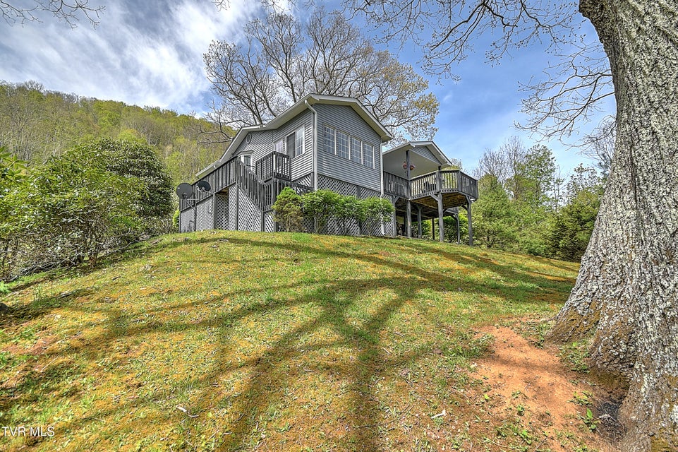 Photo #71: 190 Roanwood Road Road