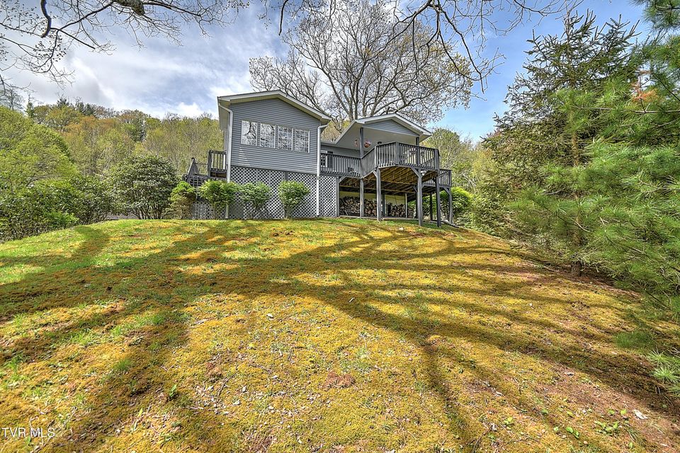 Photo #73: 190 Roanwood Road Road