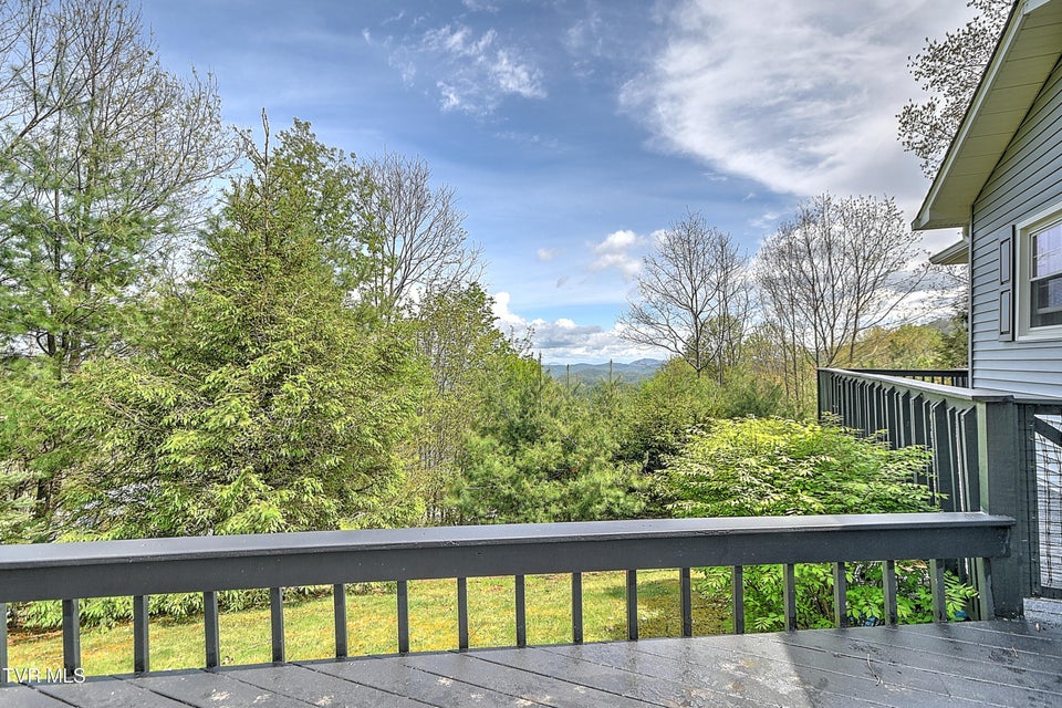 Photo #31: 190 Roanwood Road Road