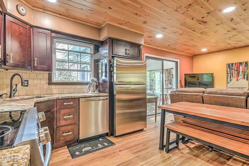 Photo #38: 190 Roanwood Road Road