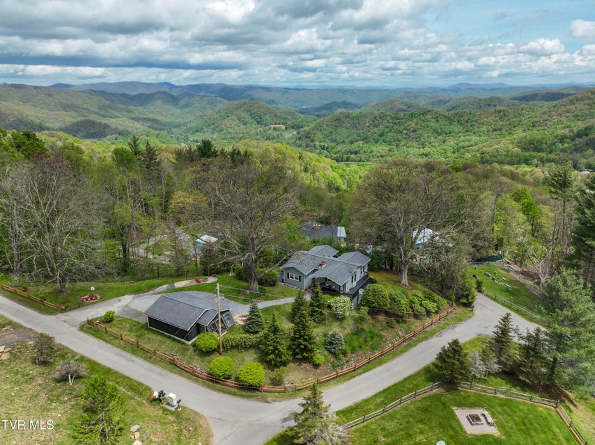 Photo #83: 190 Roanwood Road Road
