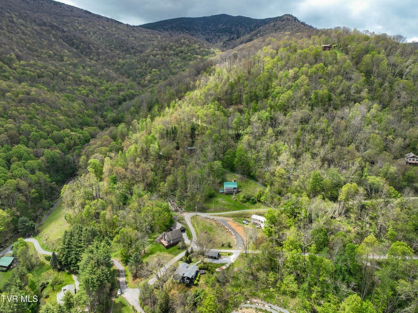 Photo #93: 190 Roanwood Road Road