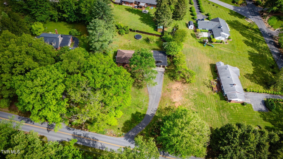 Photo #33: 625 Vance Drive