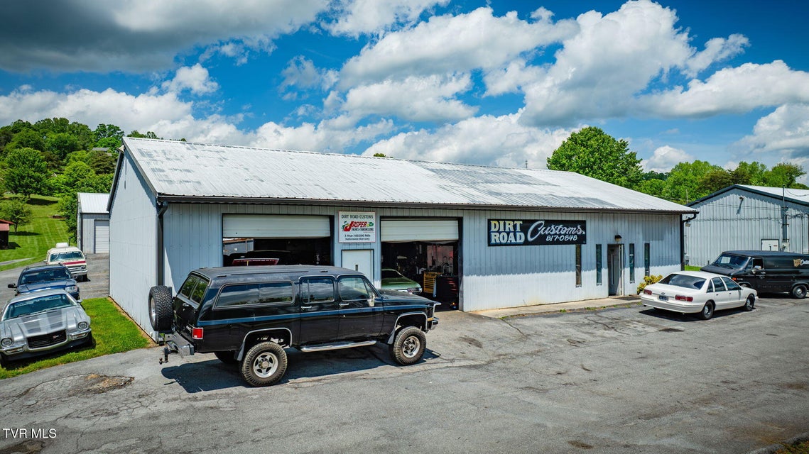 Photo #52: 2114 Bloomingdale Road