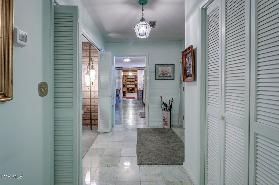 Photo #9: 600 Valley Avenue