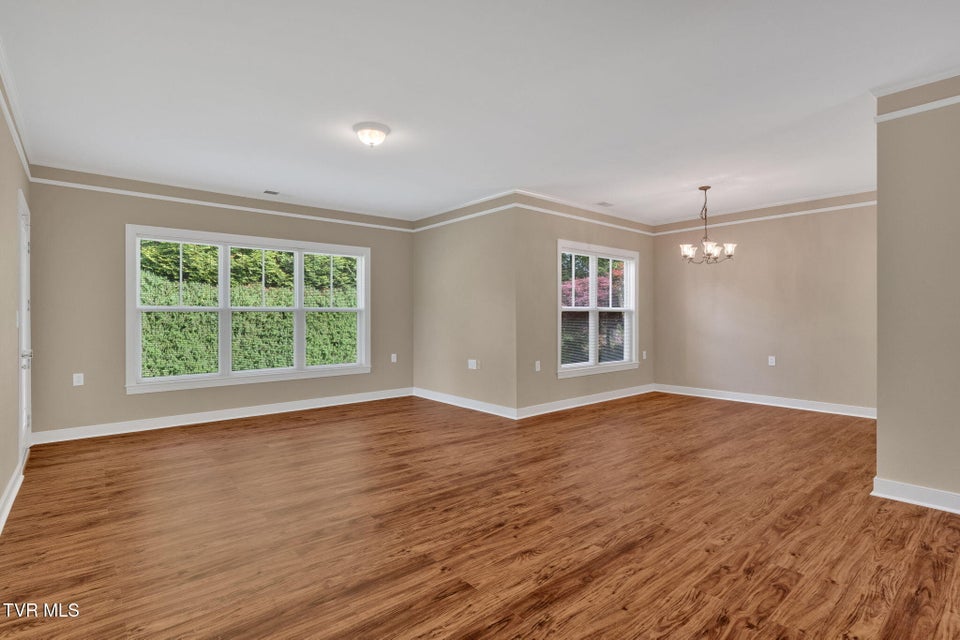 Photo #9: 211 University Parkway