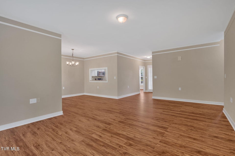Photo #10: 211 University Parkway