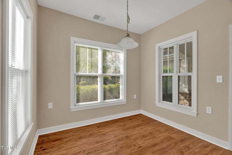 Photo #7: 211 University Parkway