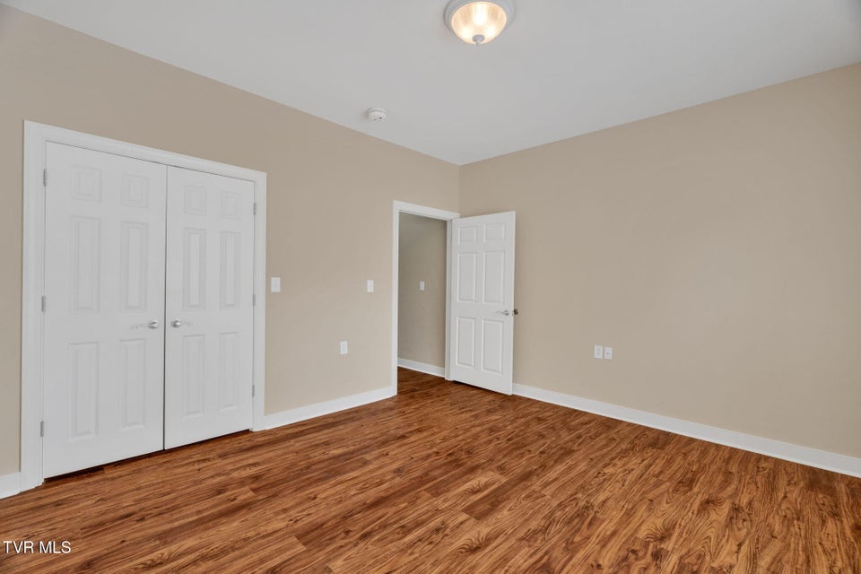 Photo #22: 211 University Parkway