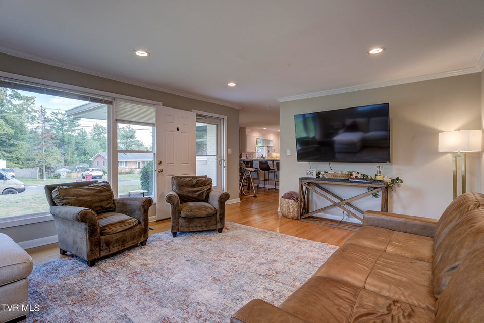 Photo #12: 2405 Larkspur Drive