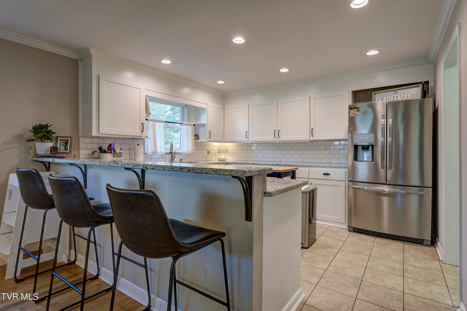 Photo #18: 2405 Larkspur Drive
