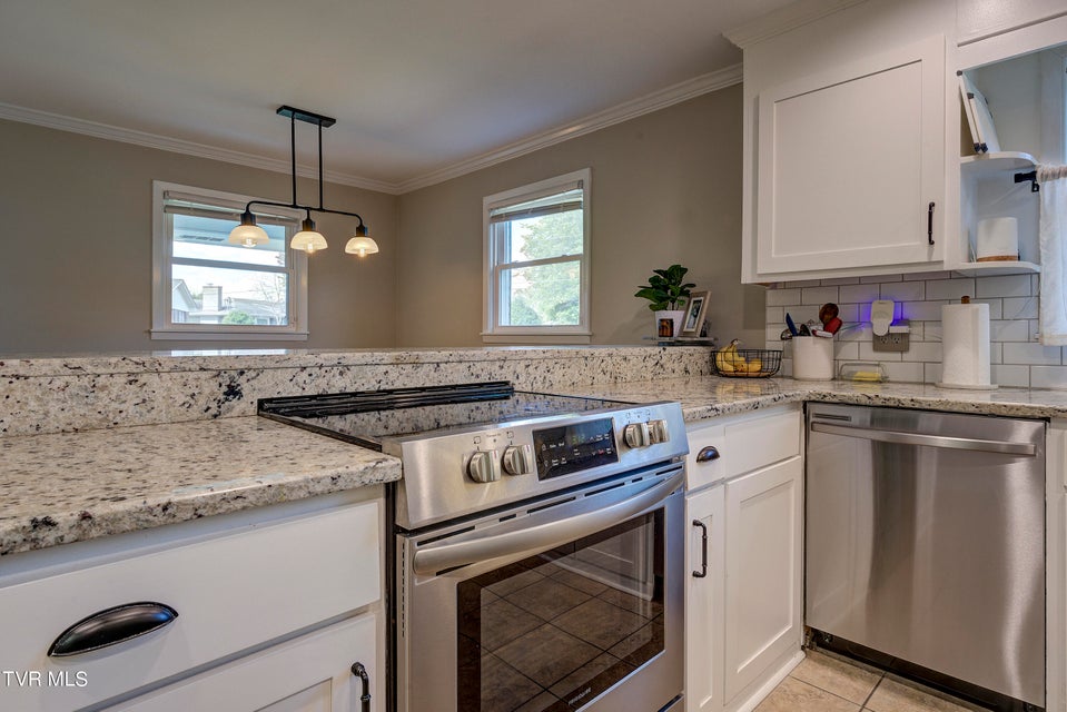 Photo #20: 2405 Larkspur Drive