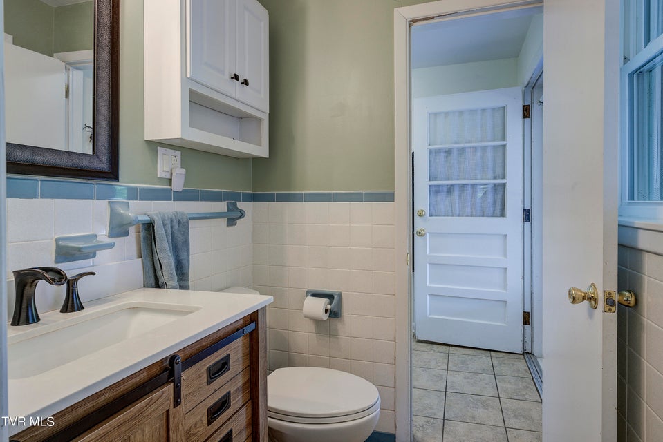 Photo #27: 2405 Larkspur Drive