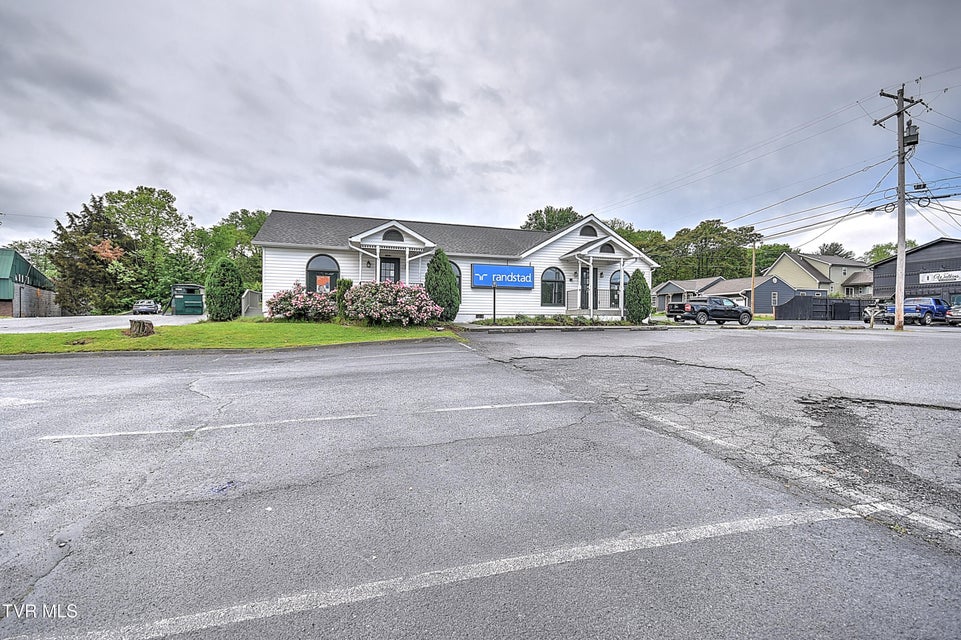 Photo #3: 2920 Dorothy Street And 207 W. Oakl Street