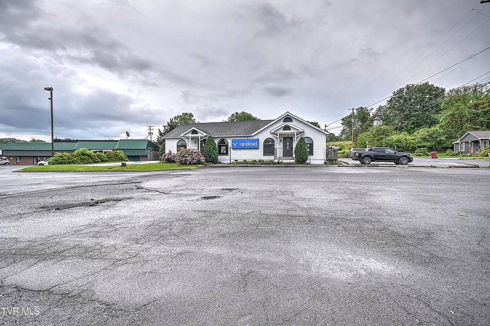 Photo #8: 2920 Dorothy Street And 207 W. Oakl Street