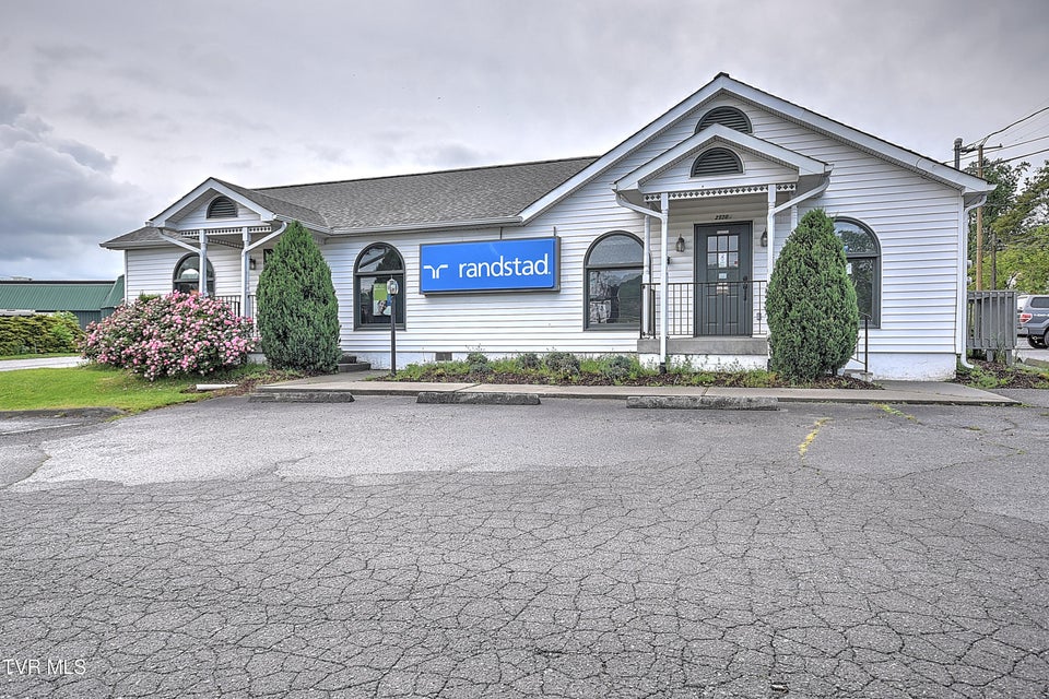 Photo #6: 2920 Dorothy Street And 207 W. Oakl Street