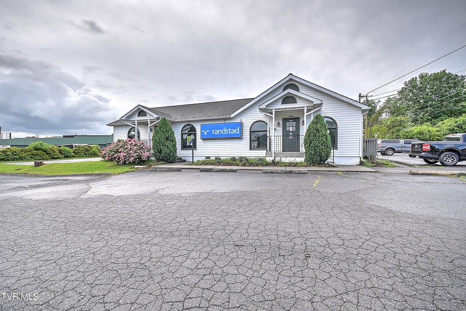Photo #7: 2920 Dorothy Street And 207 W. Oakl Street