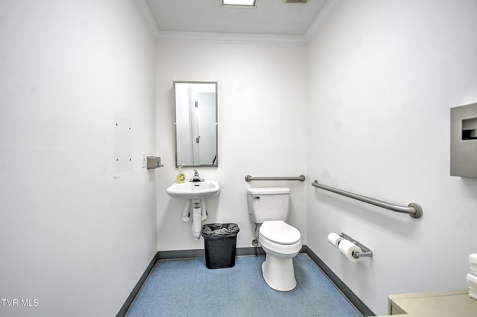 Photo #29: 2920 Dorothy Street And 207 W. Oakl Street