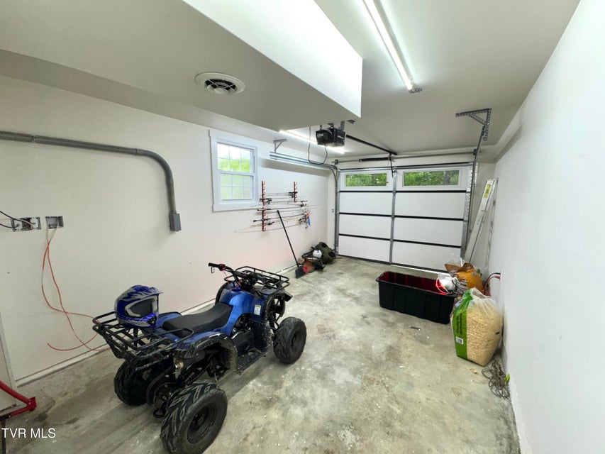 Photo #35: 3401 Fairfax Road