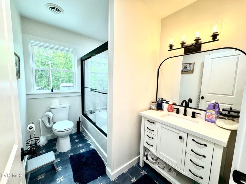 Photo #15: 3401 Fairfax Road