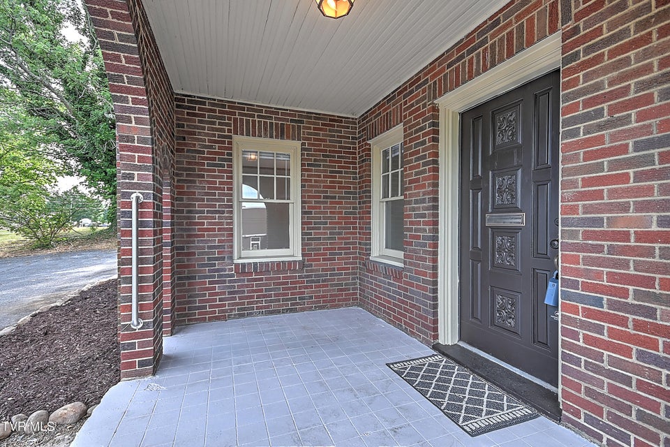 Photo #6: 1122 Main Street