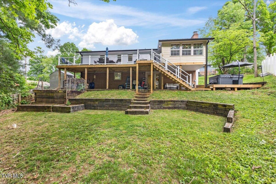 Photo #7: 8 Brooklawn Court