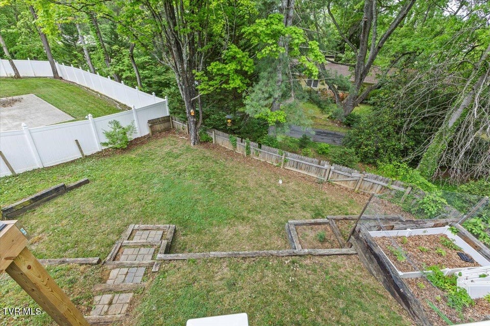 Photo #54: 8 Brooklawn Court