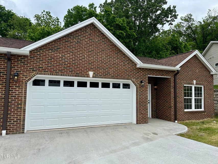 Photo #5: 3814 Oakley Place