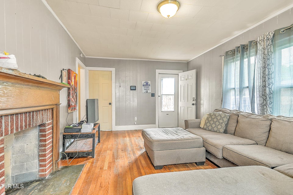 Photo #6: 2913 Ashley Street