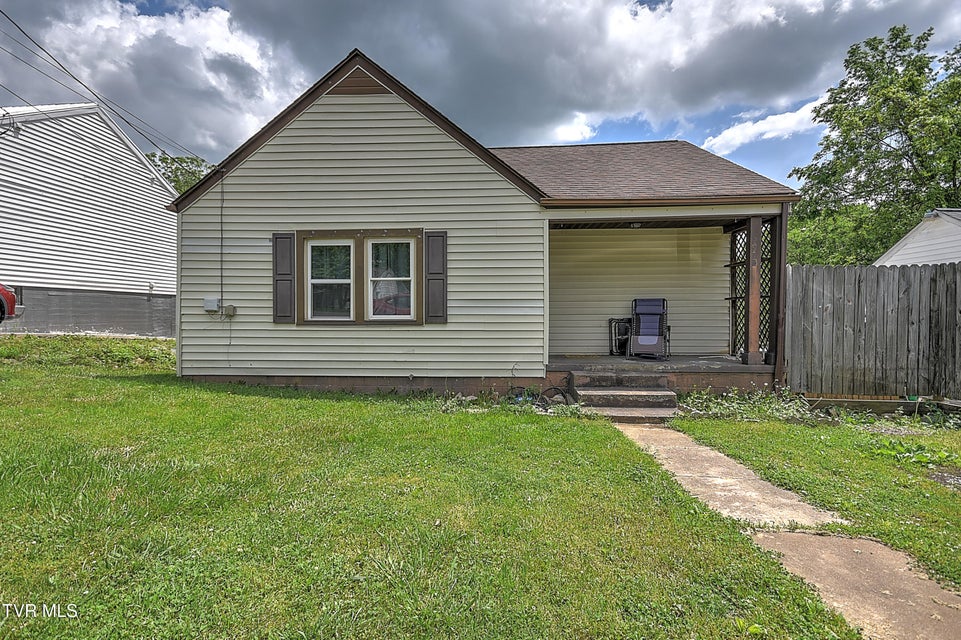 Photo #2: 2913 Ashley Street