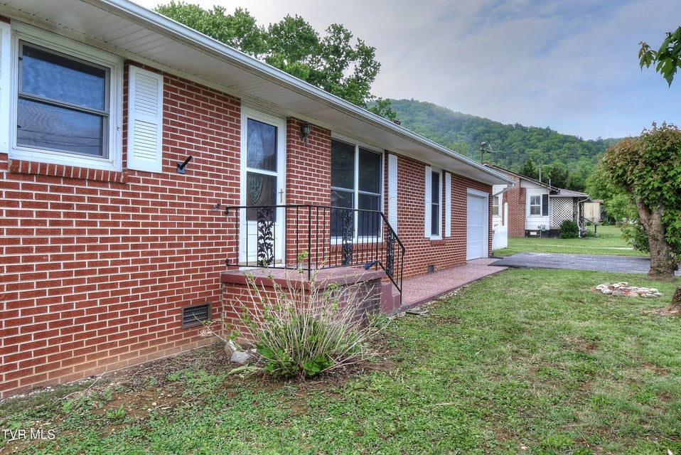 Photo #4: 106 Parsley Street