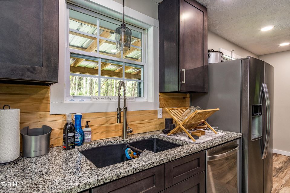 Photo #10: 388 Crestwood Drive