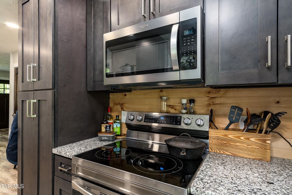Photo #11: 388 Crestwood Drive