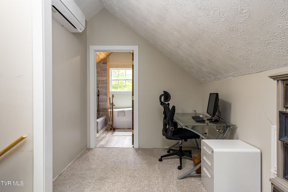 Photo #19: 388 Crestwood Drive