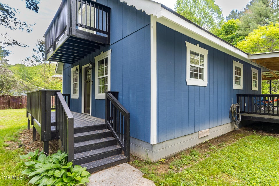 Photo #26: 388 Crestwood Drive