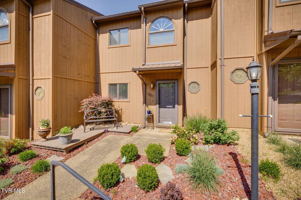 Photo #2: 1127 Timbers East
