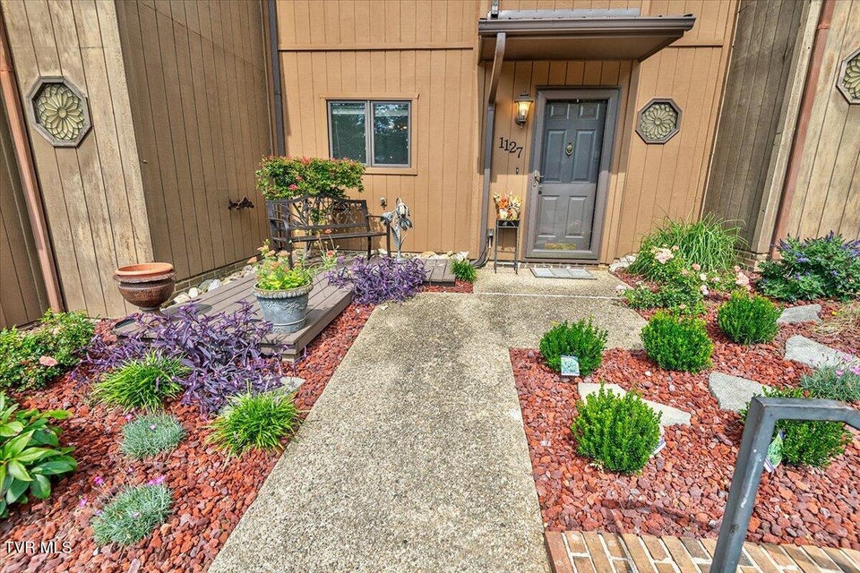 Photo #7: 1127 Timbers East