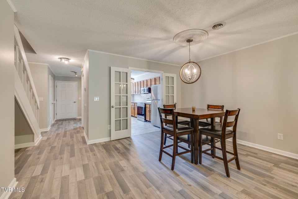 Photo #17: 1127 Timbers East