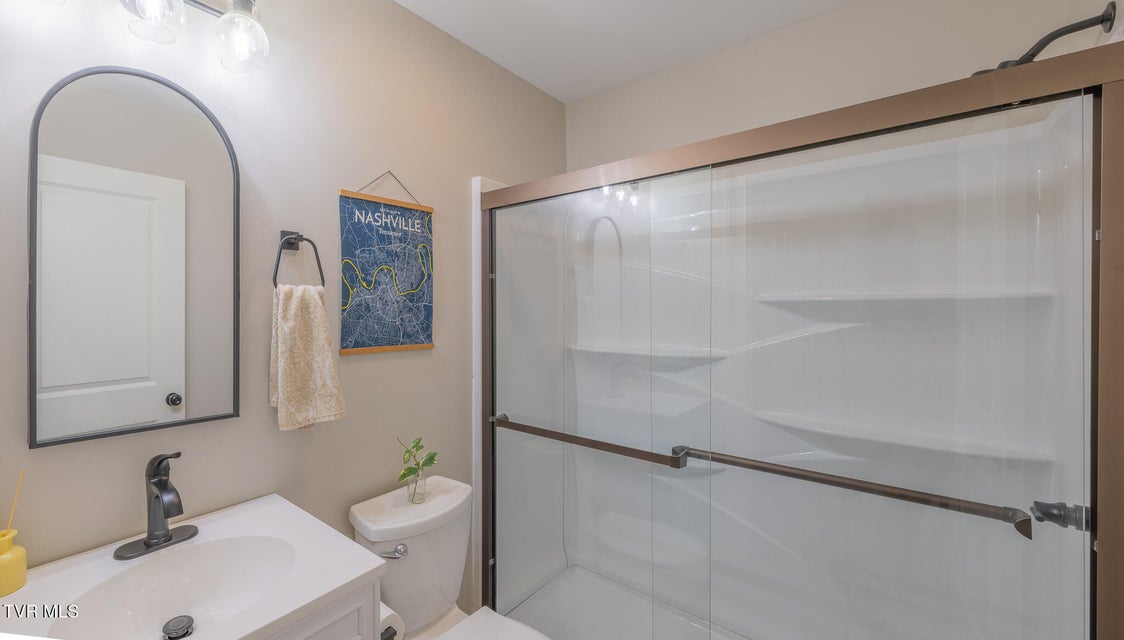 Photo #18: 2912 Walnut Street