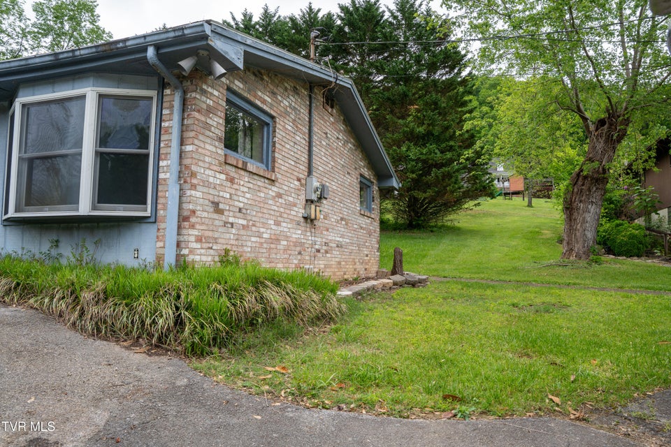 Photo #8: 1583 Rock Springs Road