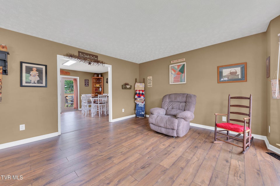 Photo #13: 222 Grandview Street