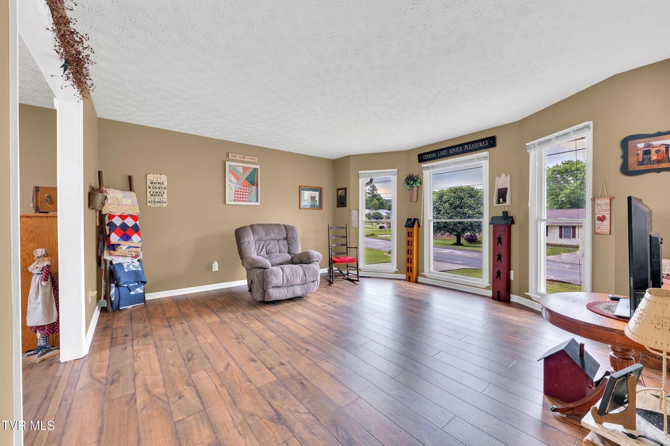 Photo #14: 222 Grandview Street