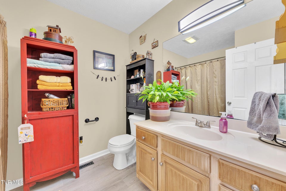 Photo #22: 222 Grandview Street