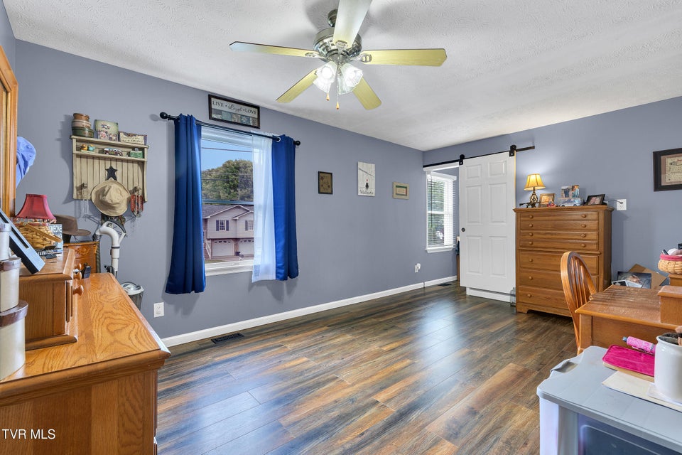 Photo #23: 222 Grandview Street