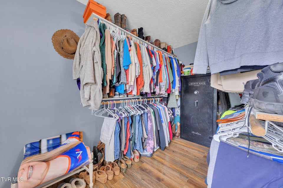 Photo #36: 222 Grandview Street
