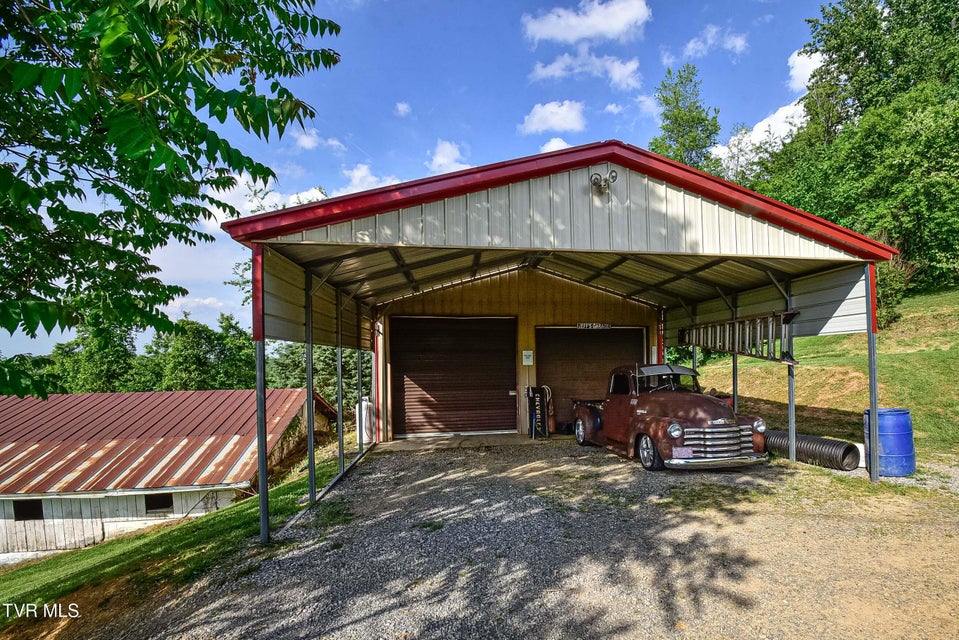 Photo #31: 132 Hankal Road