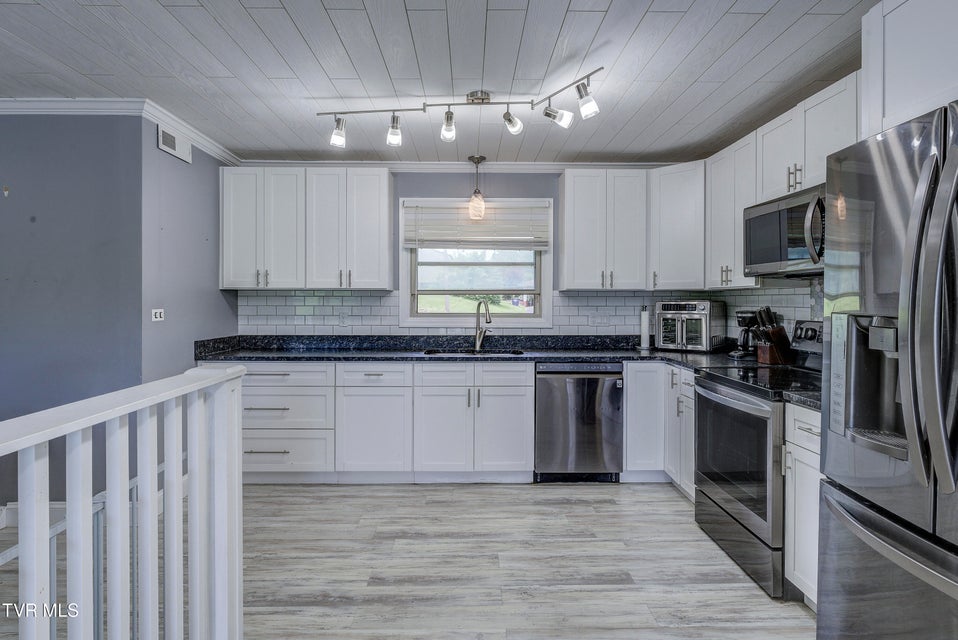 Photo #10: 153 Rosefield Drive