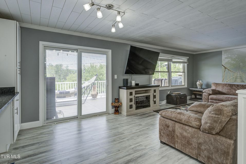 Photo #15: 153 Rosefield Drive