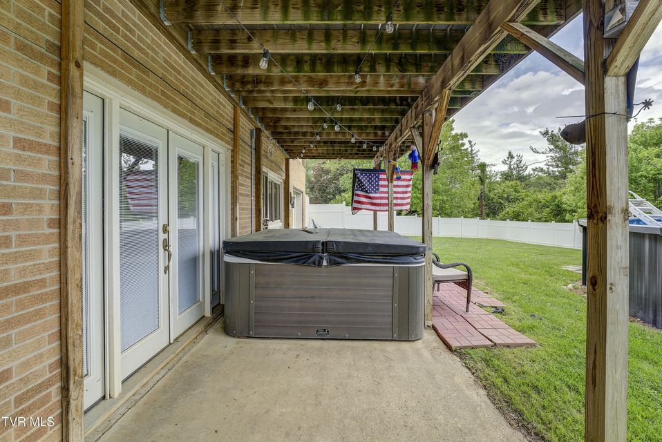 Photo #37: 153 Rosefield Drive